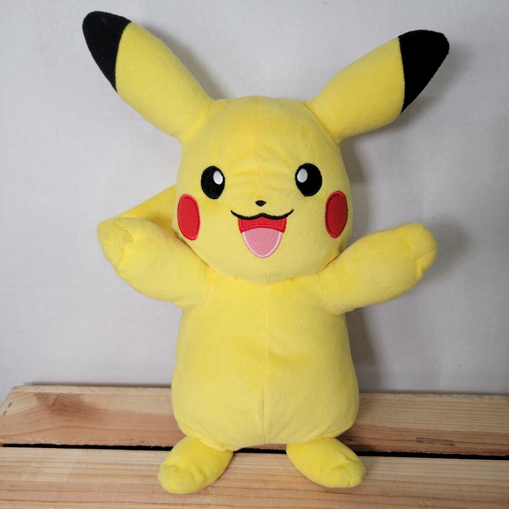 Pokemon Power Action Pikachu Plush